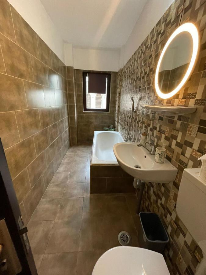 Апартаменты Apartament Old Center Bucuresti Экстерьер фото